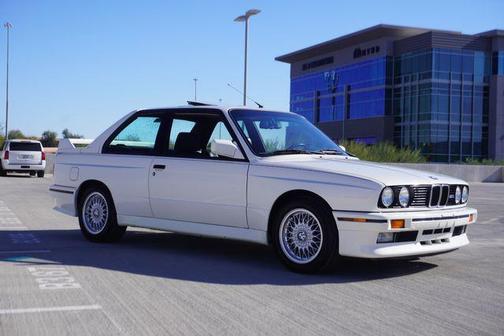 1991 BMW M3 Base