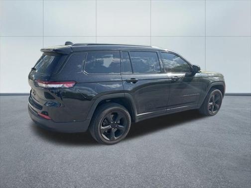 2022 Jeep Grand Cherokee L Altitude 4x4