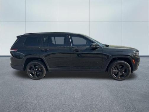 2022 Jeep Grand Cherokee L Altitude 4x4