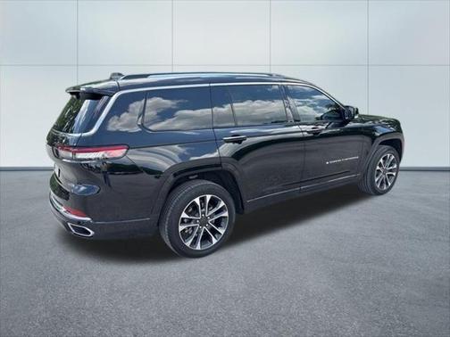 2022 Jeep Grand Cherokee L Overland 4x4
