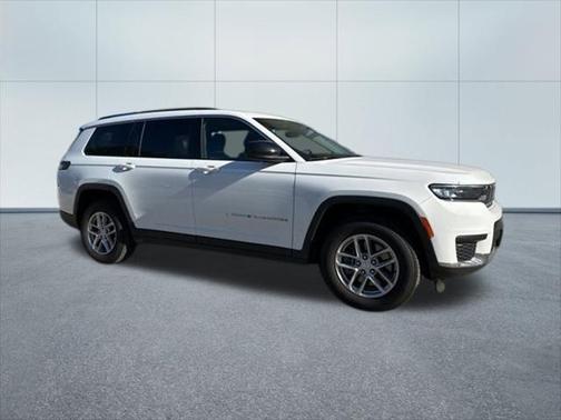 2021 Jeep Grand Cherokee L Laredo 4x4