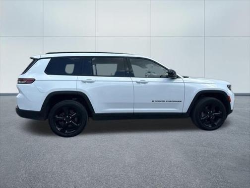 2023 Jeep Grand Cherokee L Altitude X 4x4