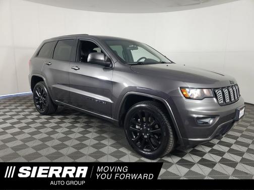 Granite Crystal Metallic Clearcoat 2021 Jeep Grand Cherokee Laredo