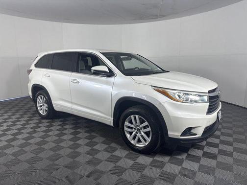 2016 Toyota Highlander LE