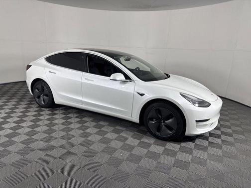 2020 Tesla Model 3 Standard Range Plus