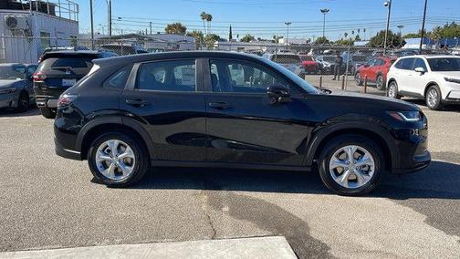 2025 Honda HR-V LX