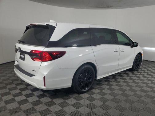 Platinum White Pearl 2026 Honda Odyssey Sport-L