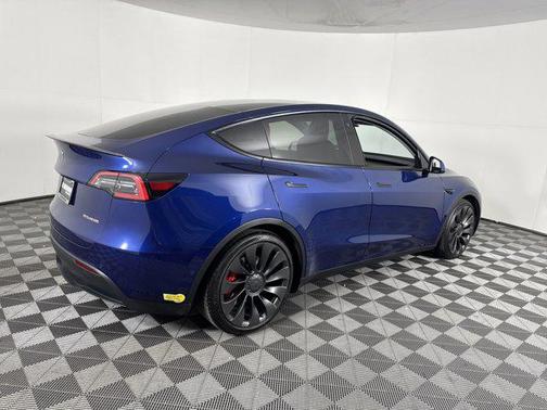 2022 Tesla Model Y Performance Dual Motor All-Wheel Drive