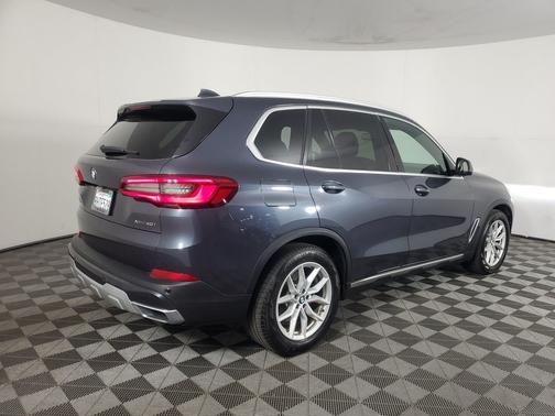 Arctic Gray Metallic 2019 BMW X5 xDrive40i
