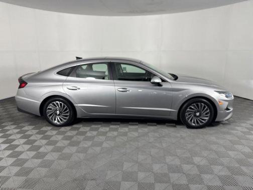 2020 Hyundai SONATA Hybrid Limited