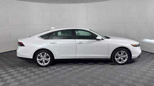 2025 Honda Accord LX 1.5T