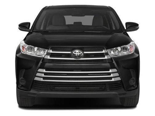 Celestial Silver Metallic 2017 Toyota Highlander LE