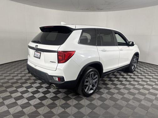 Platinum White Pearl 2023 Honda Passport AWD EX-L