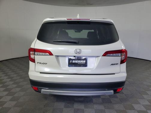 White Diamond Pearl 2019 Honda Pilot EX-L