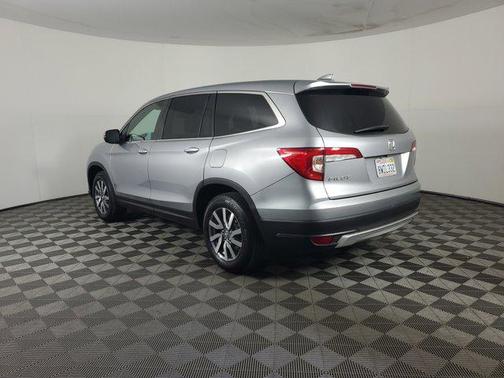 Lunar Silver Metallic 2021 Honda Pilot 2WD EX