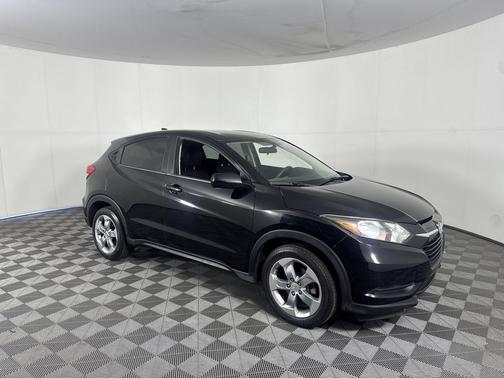 Crystal Black Pearl 2018 Honda HR-V LX