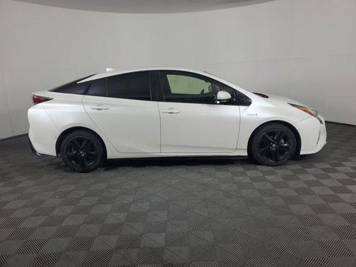 2018 Toyota Prius Three Touring