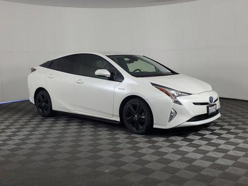 2018 Toyota Prius Three Touring