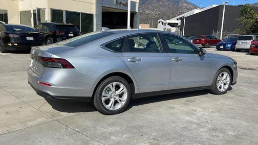 2025 Honda Accord LX 1.5T