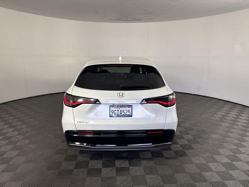 Platinum White Pearl 2024 Honda HR-V EX-L