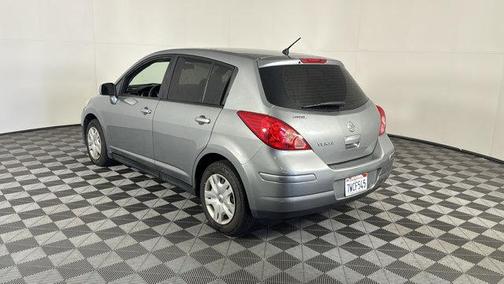 2012 Nissan Versa 1.8 S