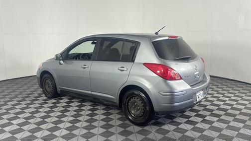 2012 Nissan Versa 1.8 S