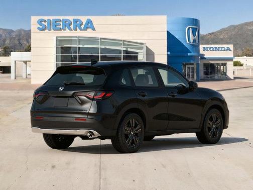 Crystal Black Pearl 2027 Honda HR-V Sport