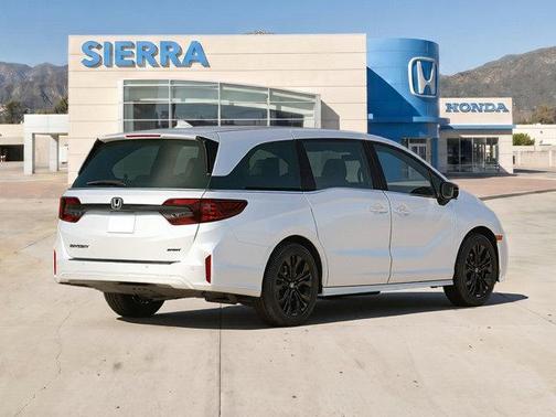 Platinum White Pearl 2026 Honda Odyssey Sport-L