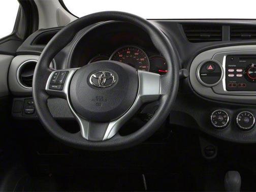 Classic Silver Metallic 2013 Toyota Yaris LE