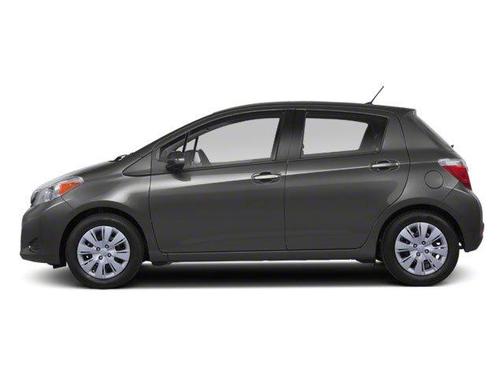 Classic Silver Metallic 2013 Toyota Yaris LE