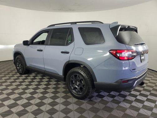 Sonic Gray Pearl 2026 Honda Pilot TrailSport