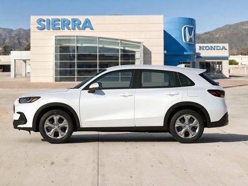 Platinum White Pearl 2026 Honda HR-V LX