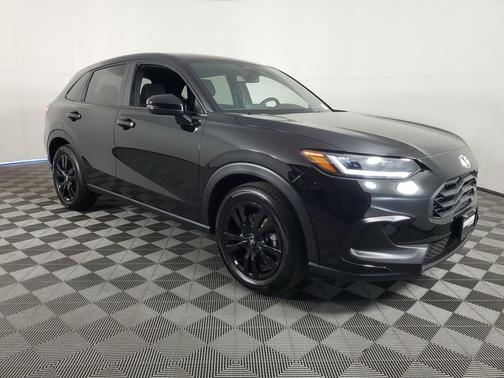 Crystal Black Pearl 2026 Honda HR-V AWD Sport