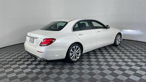 2017 Mercedes-Benz E-Class E 300