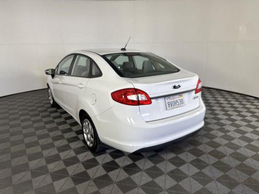 2013 Ford Fiesta S