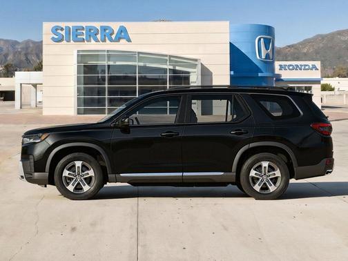 Crystal Black Pearl 2026 Honda Pilot Sport
