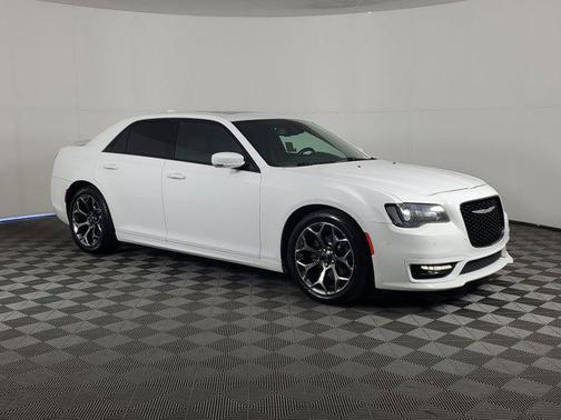 2018 Chrysler 300 S