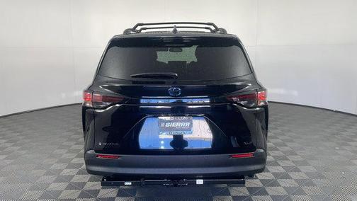 2025 Toyota Sienna Woodland Edition