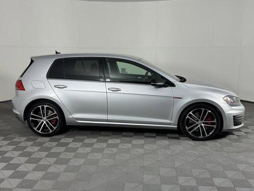 2017 Volkswagen Golf GTI 2.0T S 4-Door