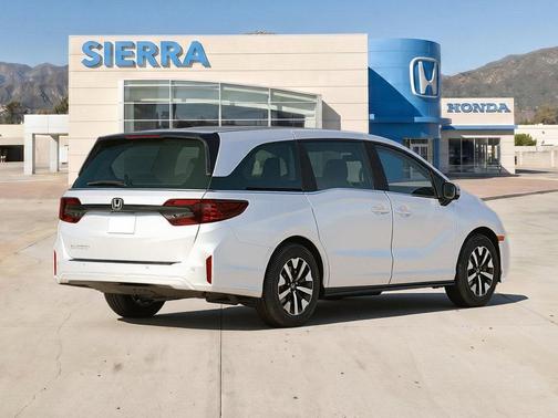 Platinum White Pearl 2026 Honda Odyssey EX-L