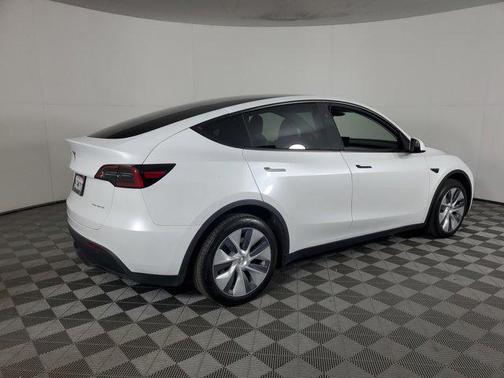 2024 Tesla Model Y Long Range Dual Motor All-Wheel Drive