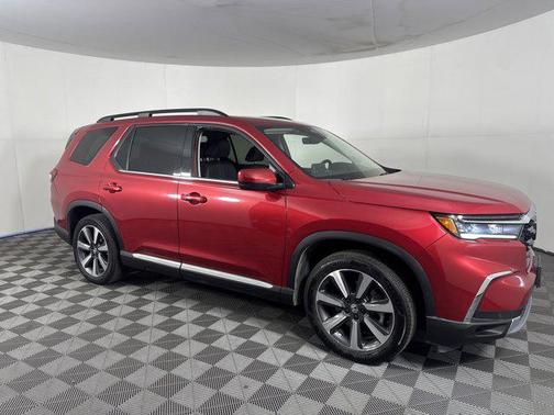2023 Honda Pilot Touring 8-Passenger