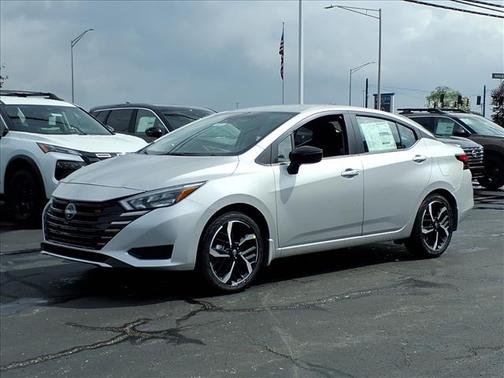 2025 Nissan Versa 1.6 S