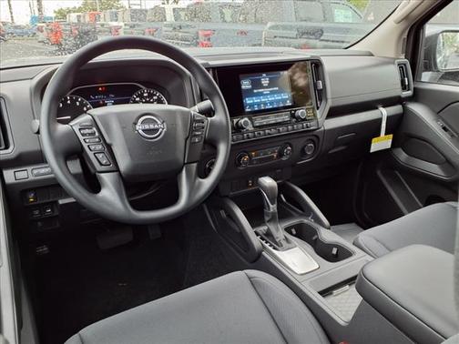 2025 Nissan Frontier S