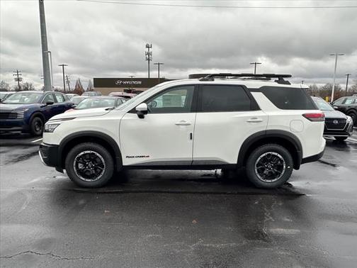 2025 Nissan Pathfinder Rock Creek 4WD