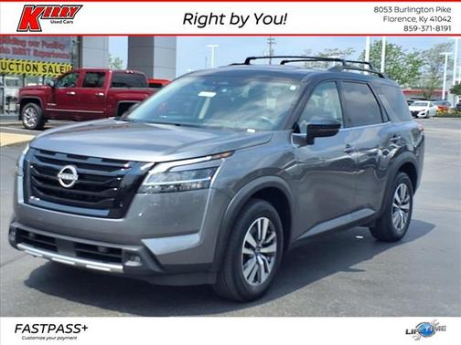 2023 Nissan Pathfinder SL 4WD