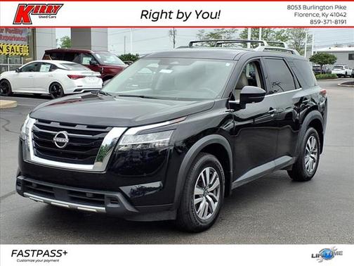 2023 Nissan Pathfinder SL 4WD