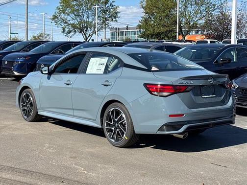 2025 Nissan Sentra SR