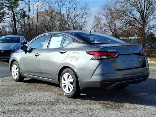 2025 Nissan Versa 1.6 S