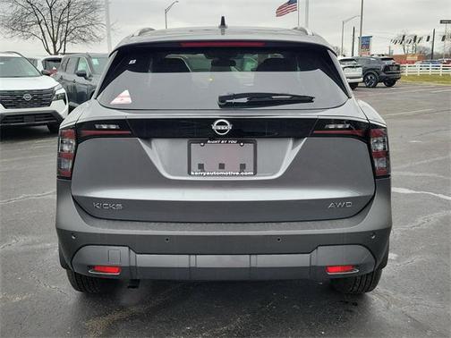 2026 Nissan Kicks SV